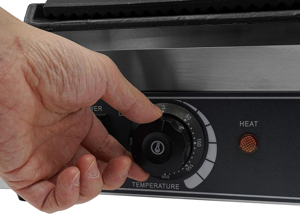 1800W Commercial Panini Press with Grooved & Flat Plates